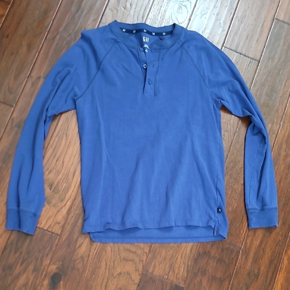 💥3for$12💥 GAP Blue Long Sleeve Henley style shirt size Small